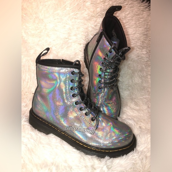 Dr. Martens Other - 🪩💿Dr. MartensYOUTH 1460 IRIDESCENT LEATHER LACE UP BOOTS size 4 🪩💿